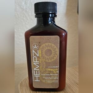 Hempz Pineapple Lily Herbal Body Moisturizer
